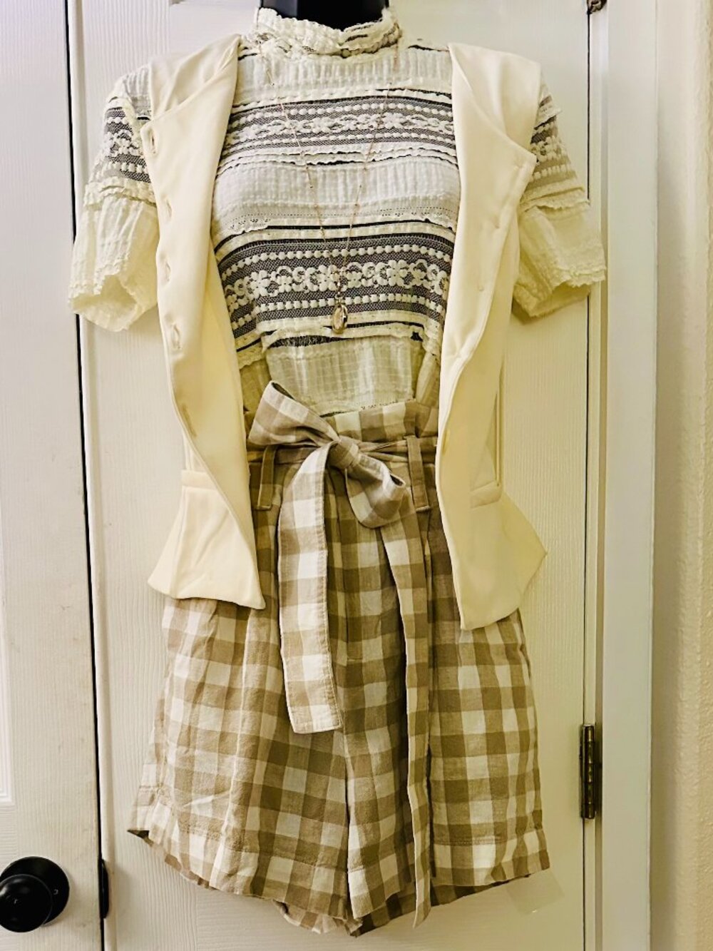 A New Day Gingham Paperbag Waist Shorts XS Beige White Tie Front Summer Boho